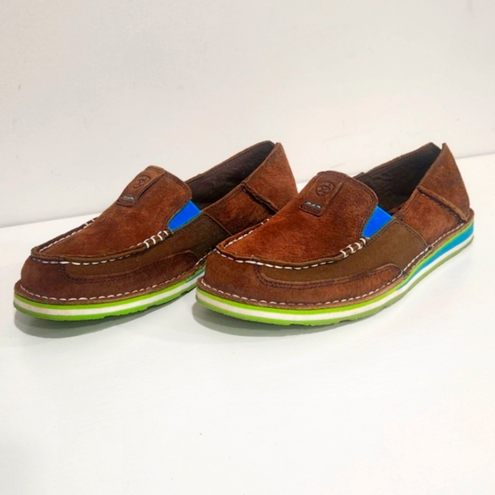 Ariat Women’s Cruiser Slip-On Moc Toe Shoes Size 9B Brown Suede Blue Green Sole